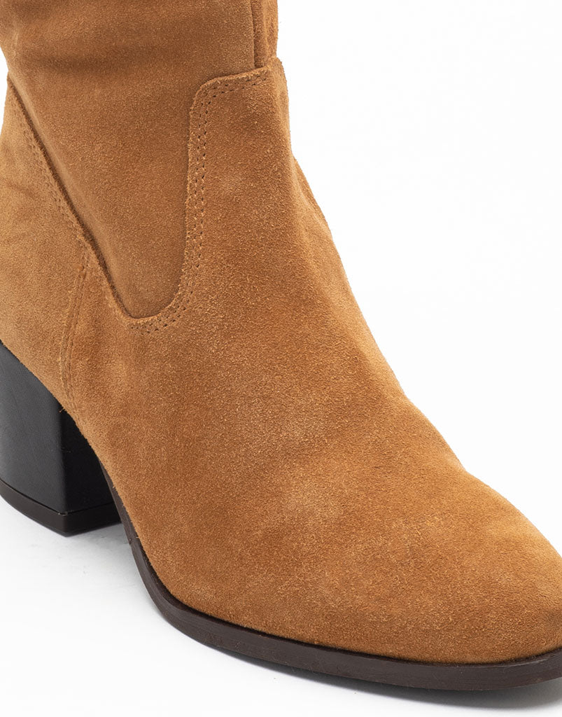Tan Buckle Strap Block Heel Ankle Boots | New Look | Tan leather ankle boots,  Boots, Tan ankle boots
